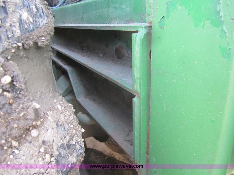 image for item B5619 Degelman/Deere 865 12' six-way blade