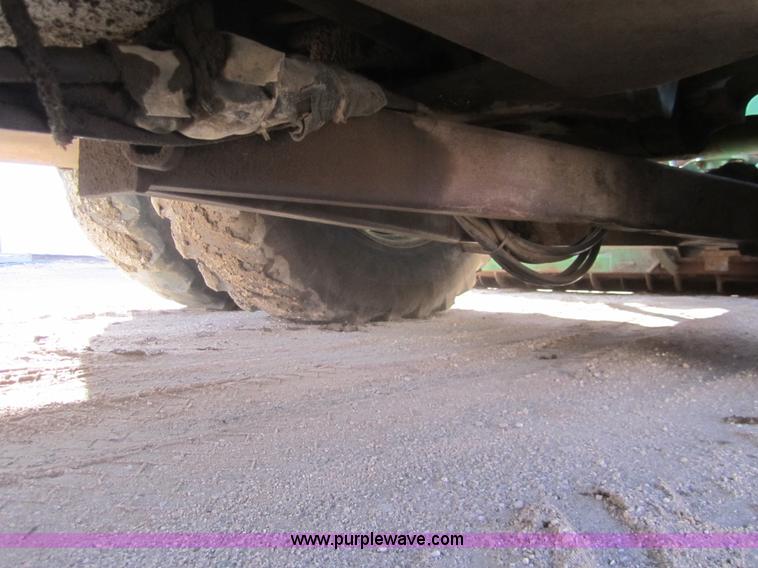 image for item B5619 Degelman/Deere 865 12' six-way blade