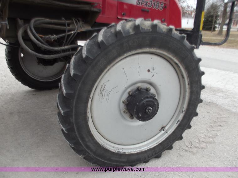 image for item B6154 2000 Case IH SPX3185 sprayer