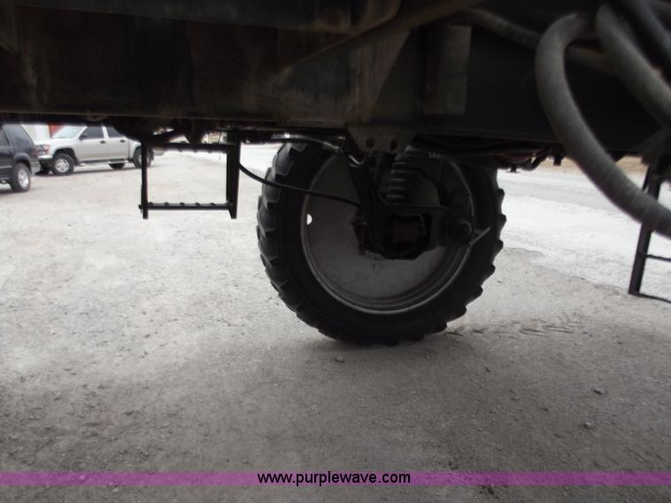 image for item B6154 2000 Case IH SPX3185 sprayer