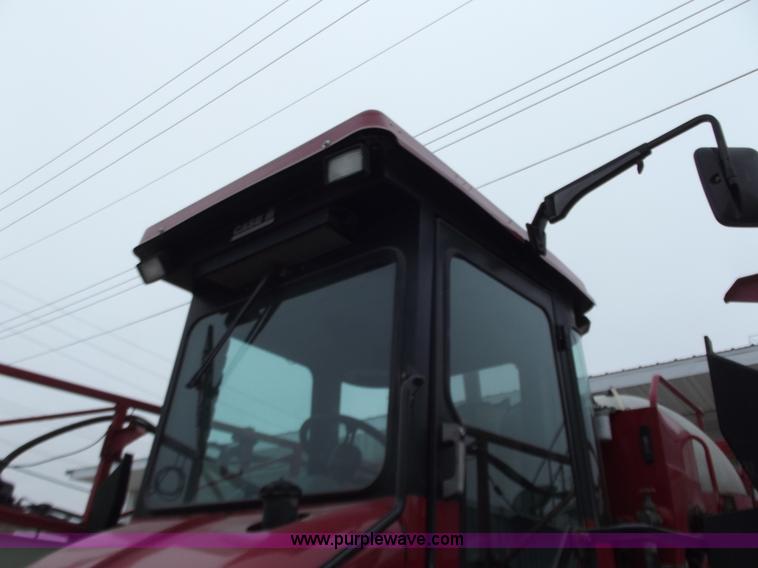 image for item B6154 2000 Case IH SPX3185 sprayer
