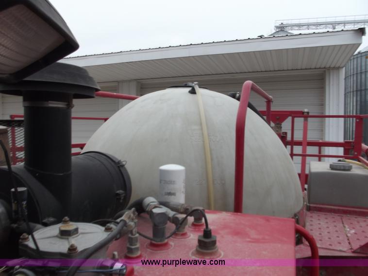 image for item B6154 2000 Case IH SPX3185 sprayer