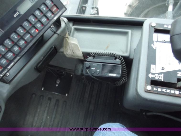 image for item B6154 2000 Case IH SPX3185 sprayer