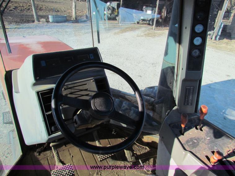 image for item B7051 1989 Case IH 9150 4WD tractor