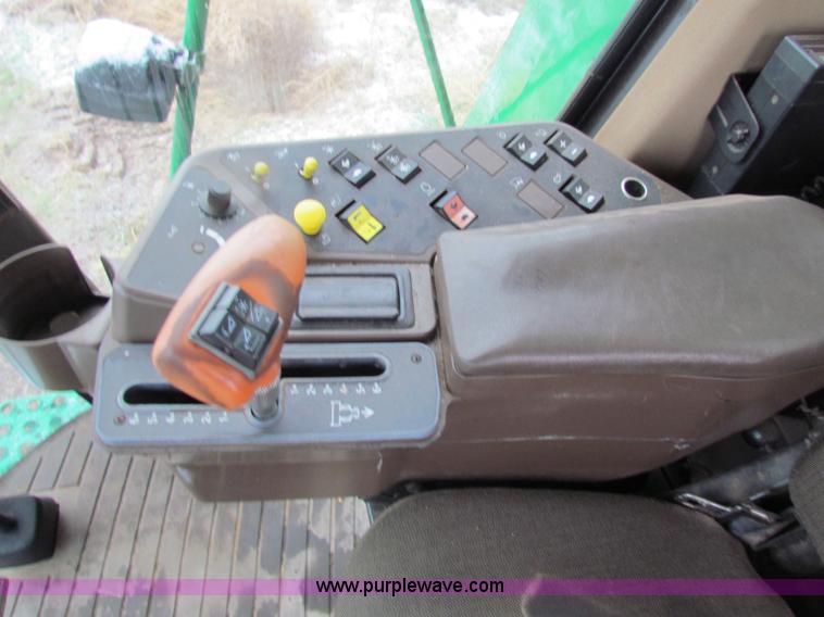 image for item B7093 1999 John Deere CTS II Maximizer combine