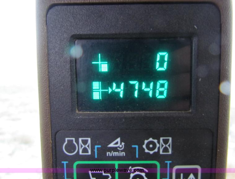 image for item B7093 1999 John Deere CTS II Maximizer combine