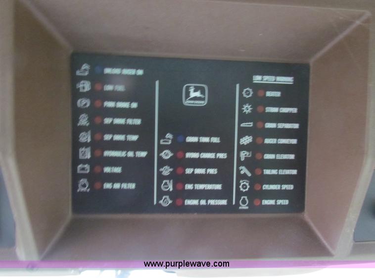 image for item B7093 1999 John Deere CTS II Maximizer combine