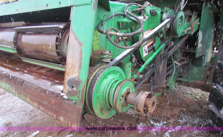 image for item B7093 1999 John Deere CTS II Maximizer combine