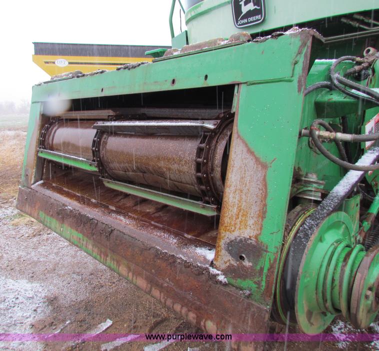 image for item B7093 1999 John Deere CTS II Maximizer combine