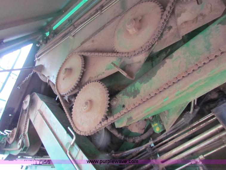 image for item B7093 1999 John Deere CTS II Maximizer combine