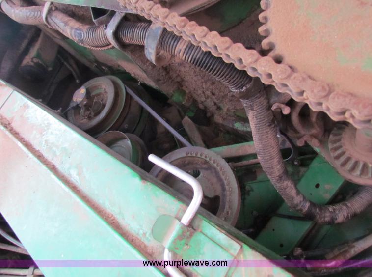 image for item B7093 1999 John Deere CTS II Maximizer combine