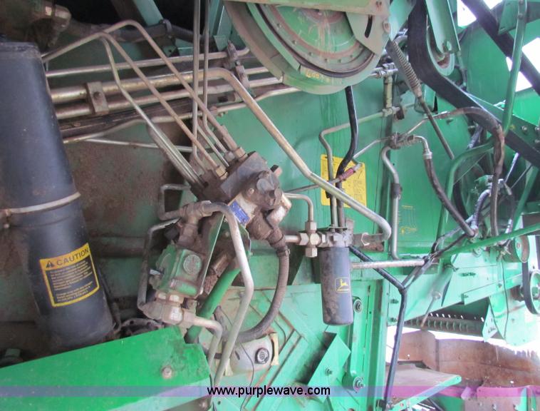 image for item B7093 1999 John Deere CTS II Maximizer combine