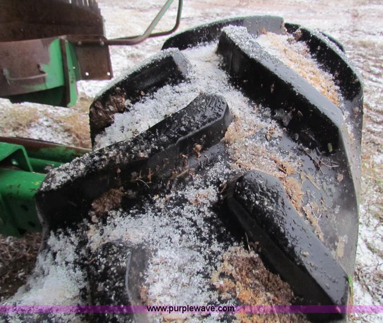 image for item B7093 1999 John Deere CTS II Maximizer combine