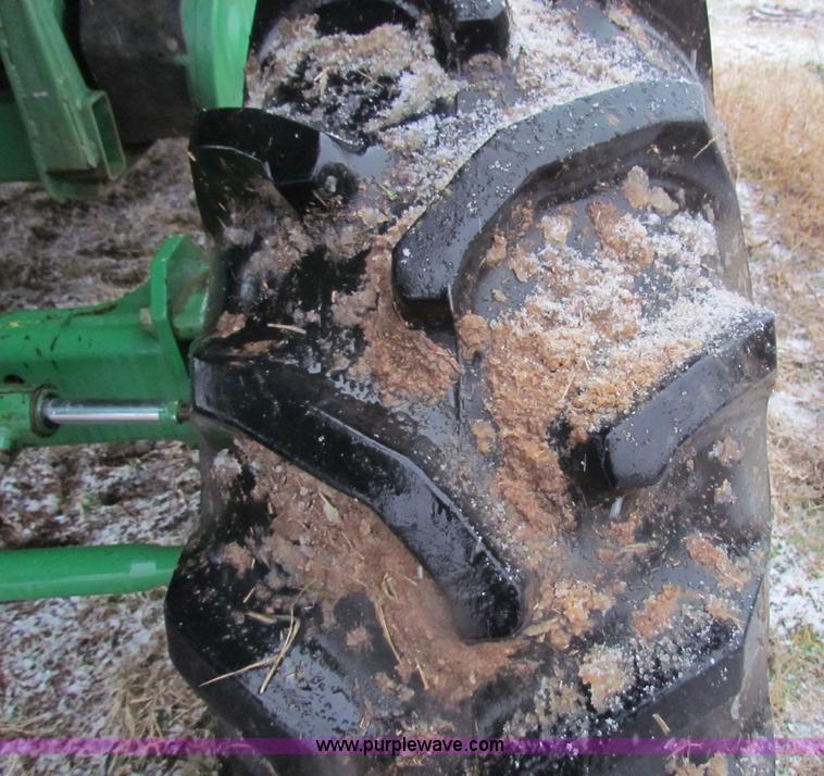 image for item B7093 1999 John Deere CTS II Maximizer combine