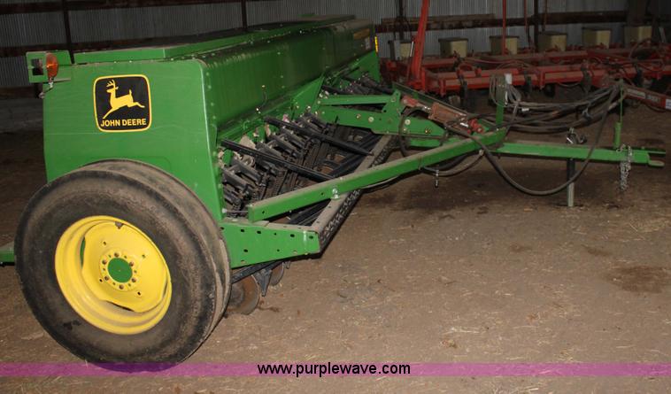 image for item B8973 1998 John Deere 450 21 row grain drill