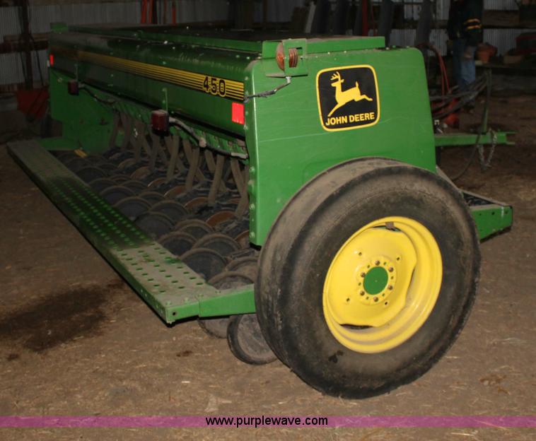 image for item B8973 1998 John Deere 450 21 row grain drill