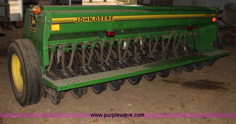 image for item B8973 1998 John Deere 450 21 row grain drill