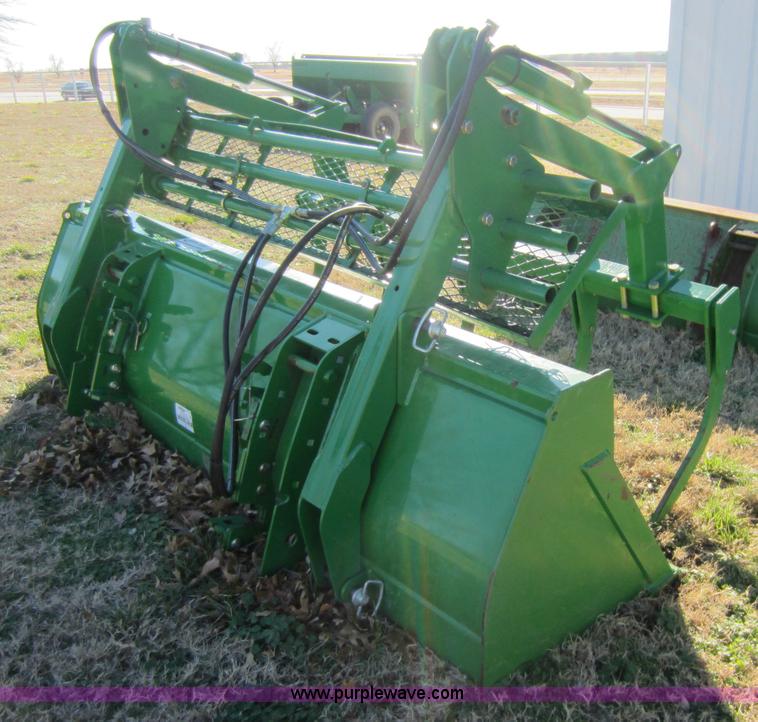 image for item C5267 John Deere 8' grapple bucket