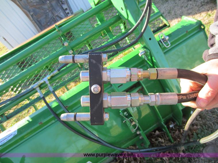 image for item C5267 John Deere 8' grapple bucket