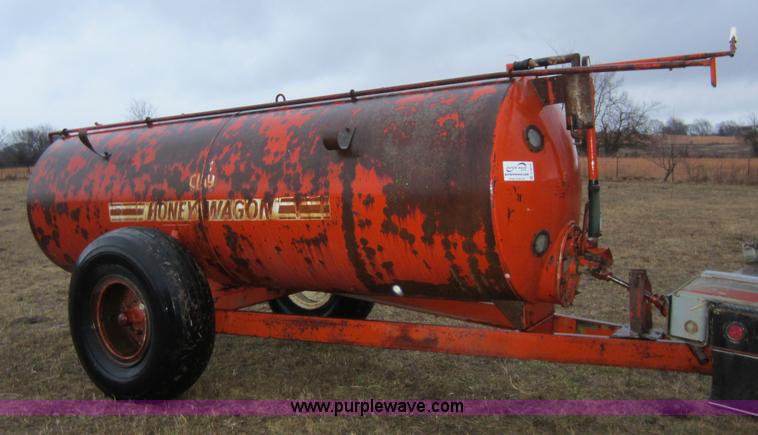image for item C5275 1,500 gallon honey wagon