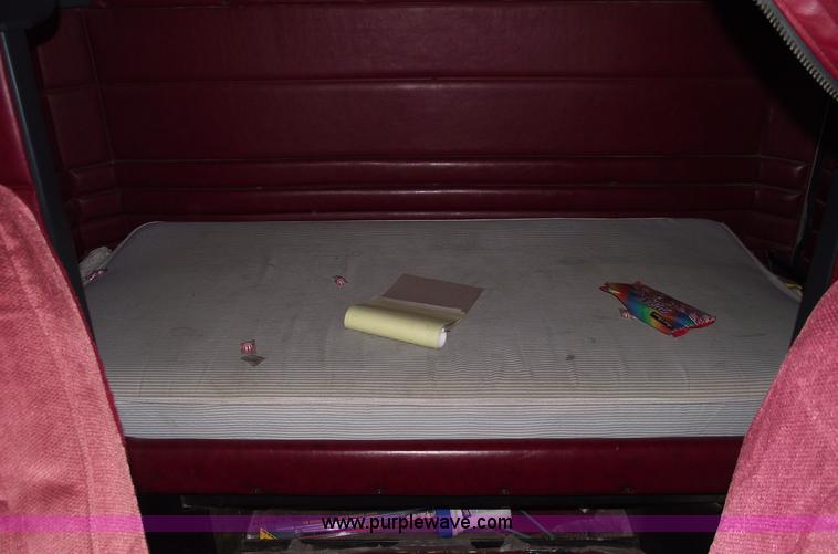 image for item C5954 2001 Peterbilt 379 semi truck