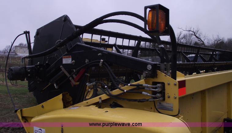 image for item C5957 2004 New Holland 74C 30' flex head