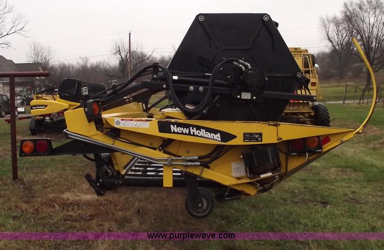 image for item C5959 2002 New Holland 94C 36' draper head