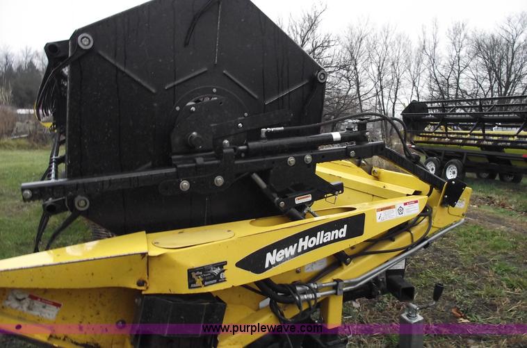 image for item C5959 2002 New Holland 94C 36' draper head