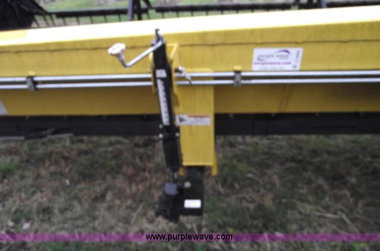 image for item C5959 2002 New Holland 94C 36' draper head