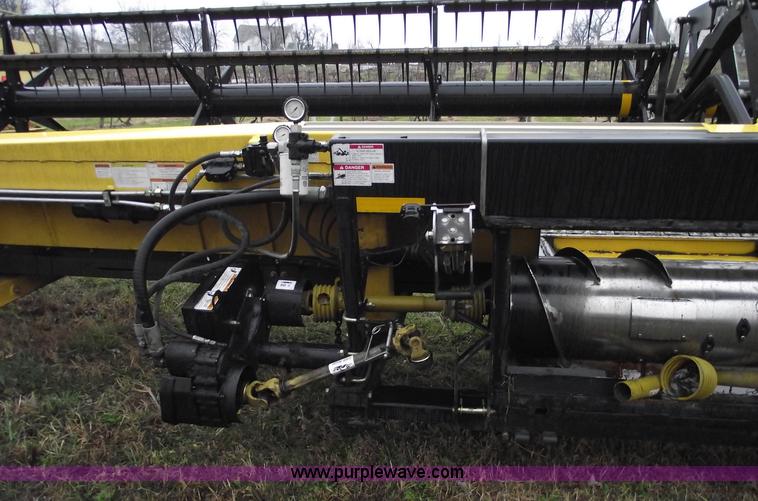 image for item C5959 2002 New Holland 94C 36' draper head