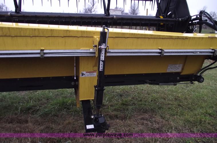 image for item C5959 2002 New Holland 94C 36' draper head