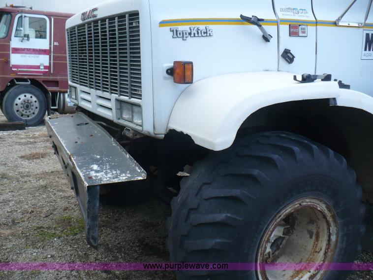image for item C5974 1984 GMC Topkick 7000 sprayer truck