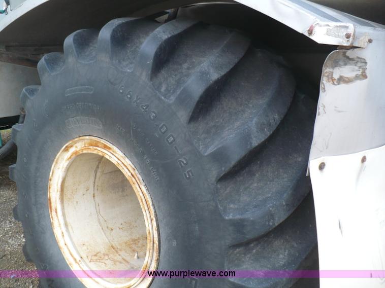 image for item C5974 1984 GMC Topkick 7000 sprayer truck