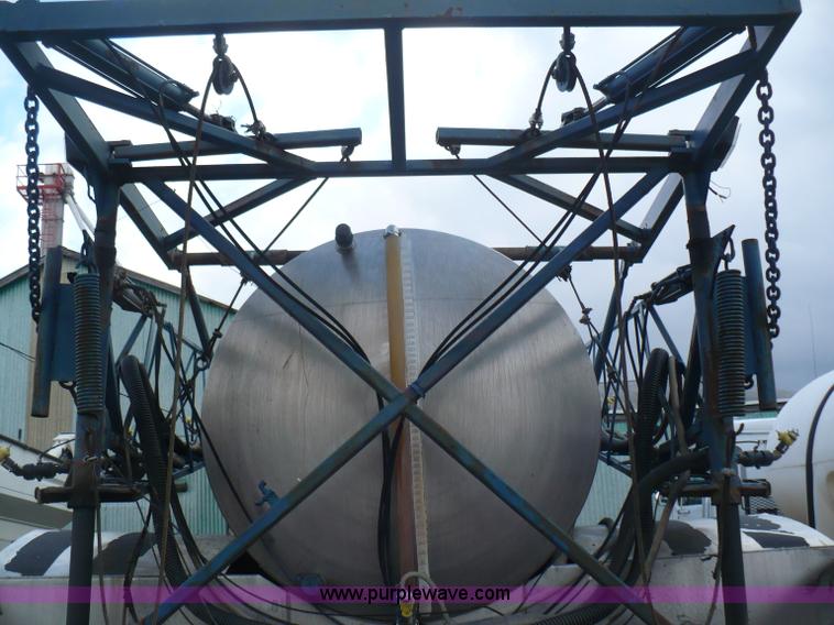 image for item C5974 1984 GMC Topkick 7000 sprayer truck