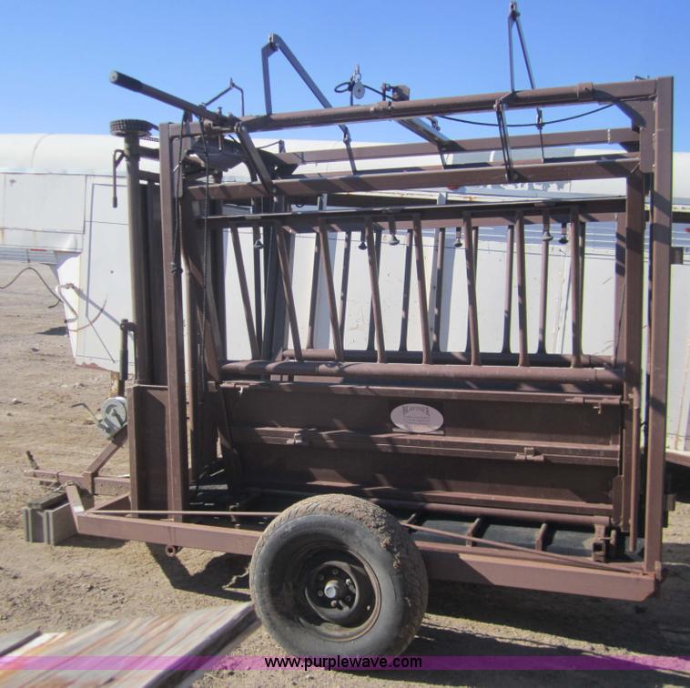 image for item C9900 Blattner portable squeeze chute