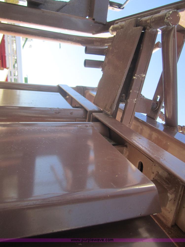 image for item C9900 Blattner portable squeeze chute