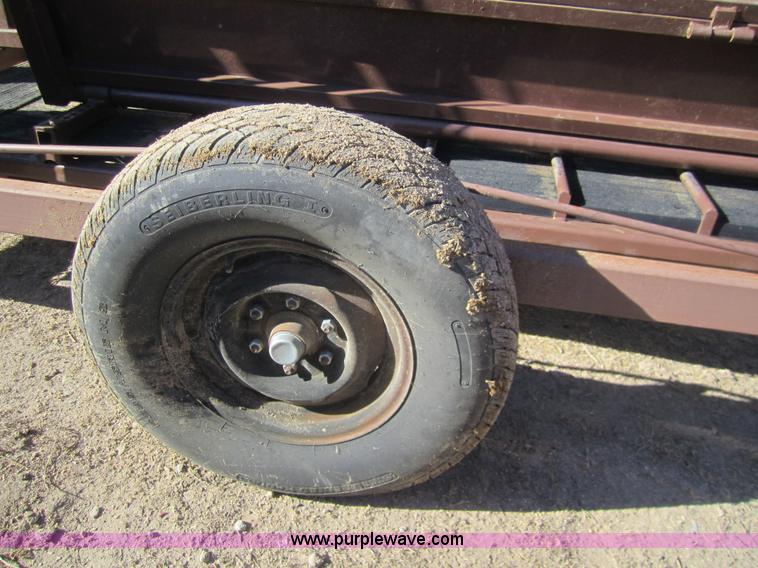 image for item C9900 Blattner portable squeeze chute