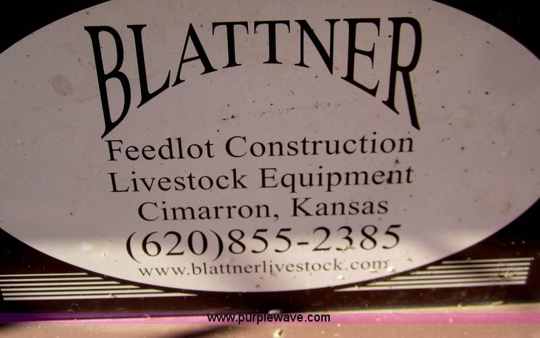 image for item C9900 Blattner portable squeeze chute