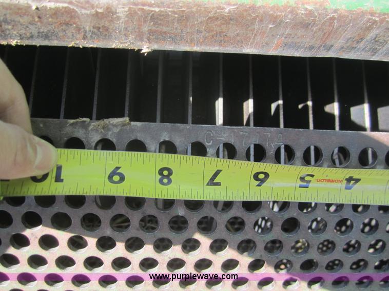 image for item C9901 John Deere 400 grinder/mixer