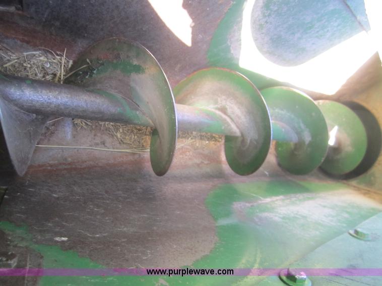 image for item C9901 John Deere 400 grinder/mixer