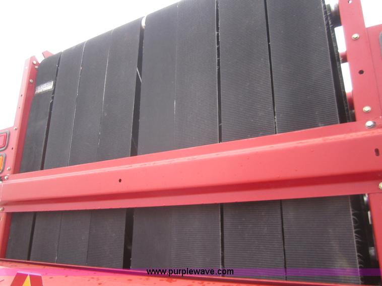 image for item C9902 New Holland BR780A round baler