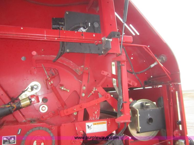 image for item C9902 New Holland BR780A round baler