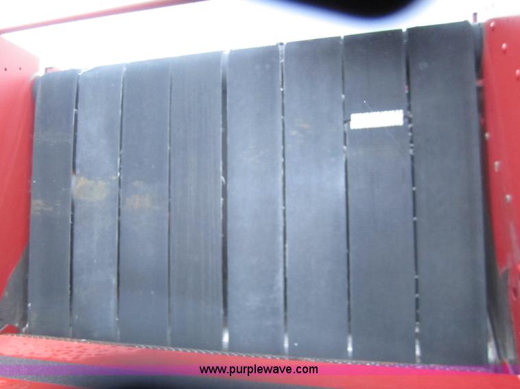 image for item C9902 New Holland BR780A round baler