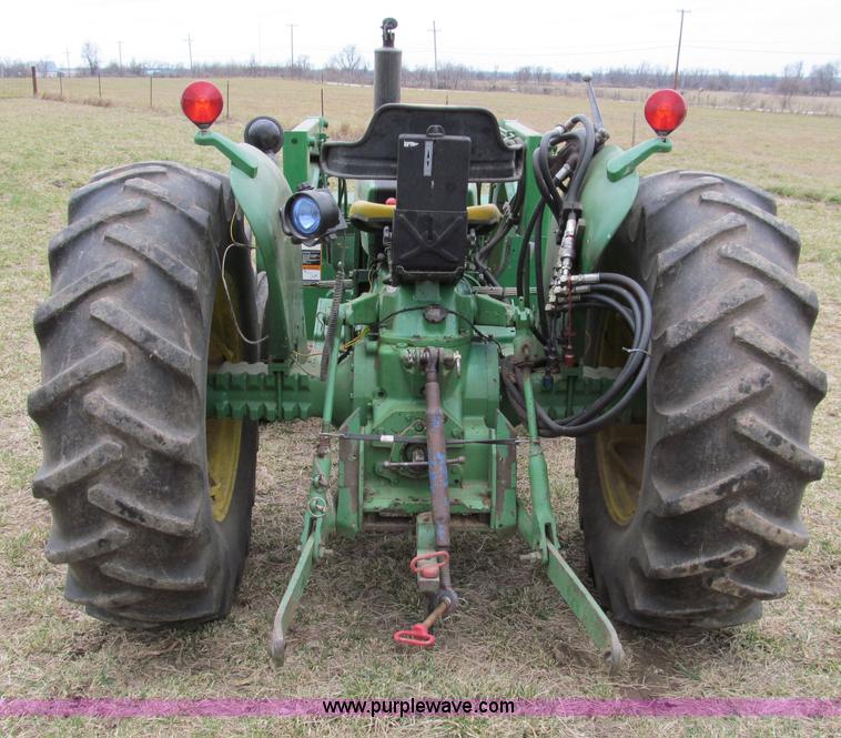 image for item D3008 1980 John Deere 2240 tractor