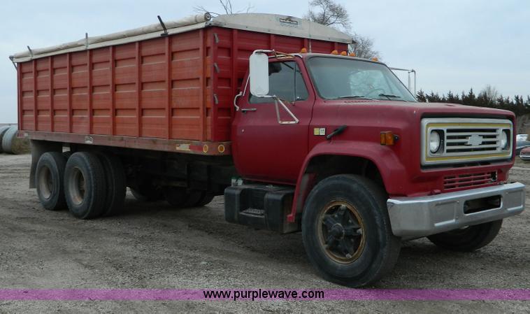 image for item D8743 1980 Chevrolet C70 dump truck