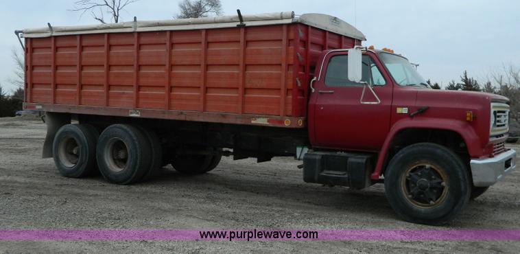 image for item D8743 1980 Chevrolet C70 dump truck