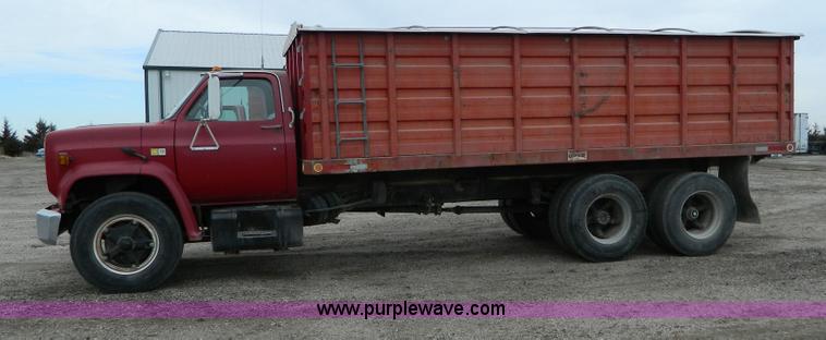 image for item D8743 1980 Chevrolet C70 dump truck