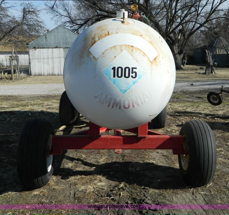 image for item D8755 1,000 gallon anhydrous tank