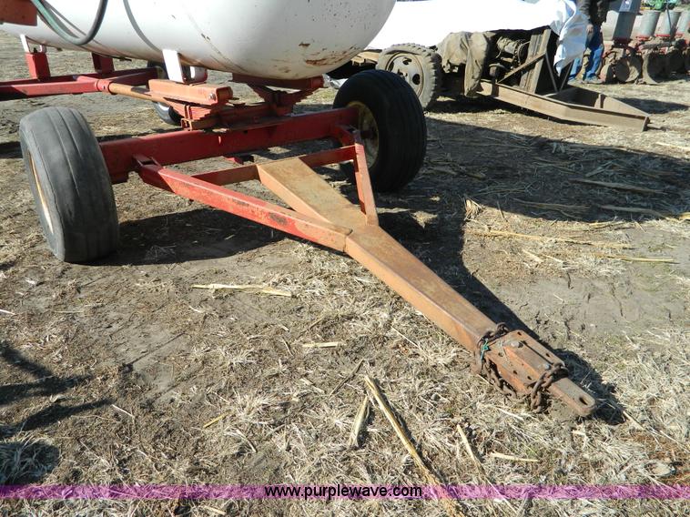 image for item D8755 1,000 gallon anhydrous tank