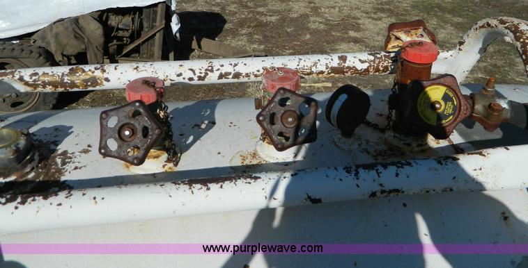 image for item D8755 1,000 gallon anhydrous tank